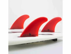 FCS II Accelerator Neo Glass Red Eco Blend Thruster - Medium -Pas Cher Side Shore Magasin fcs ii accelerator neo glass red eco blend thruster medium fcs 6