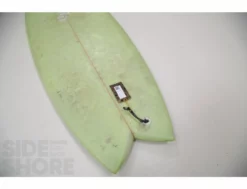 Mini Twin EPS - Green - 5'3 X 20 1/4" X 2 1/4" - 28 L - Twin - FCS II -Pas Cher Side Shore Magasin mini twin eps green 53 x 20 14 x 2 14 28 l twin fcs ii dhd 2