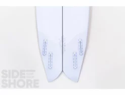 RNF Retro Revamp - 5'6 X 20.75" X 2.40" - 32 L - Quad - Futures -Pas Cher Side Shore Magasin rnf retro revamp 56 x 2075 x 240 32 l quad futures lost 17