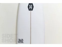 Hurricane THE FALCON - 5'10 X 19" 7/8 X 2" 7/16 - 32 L - Futures - Thruster -Pas Cher Side Shore Magasin the falcon 510 x 19 78 x 2 716 32 l futures thruster hurricane 10