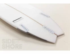 Hurricane THE FALCON - 5'6 X 19" 1/2 X 2" 3/8 - 28,7 L - Futures - Thruster -Pas Cher Side Shore Magasin the falcon 56 x 19 12 x 2 38 287 l futures thruster hurricane 18